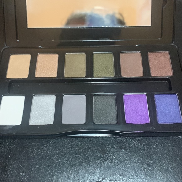 Eyeshadow bundle - value!! - Picture 7 of 7